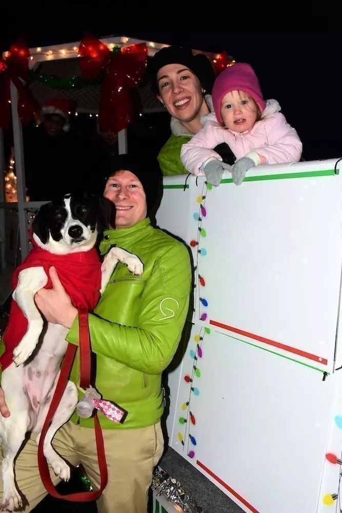 Geoffresh Geoffrey Stephanie Eileah and Samantha in the 2019 Tinley Park Parade of Lights